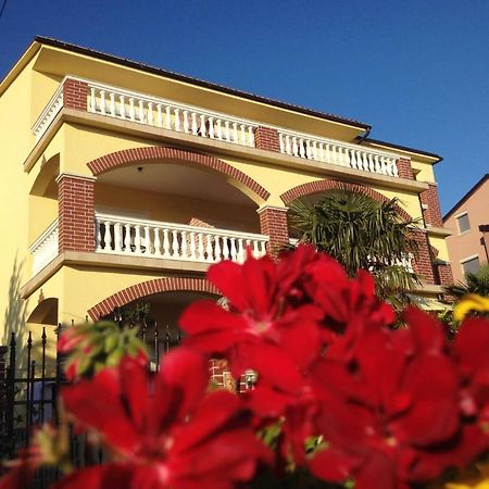 Bed & Breakfast Ruzica Novi Vinodolski Exterior foto